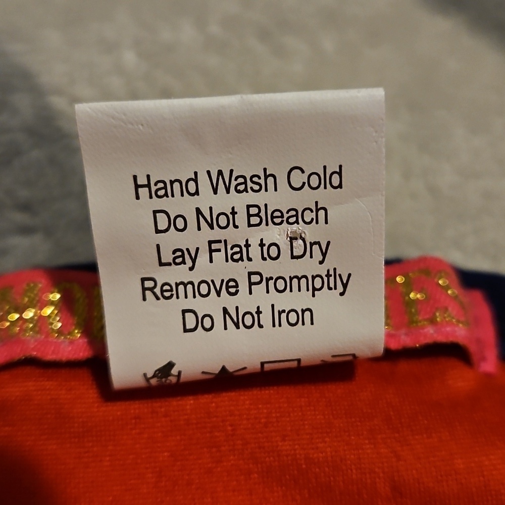 5 More Minutes Womens Sleigh All Day Red Navy White Santa Claus Top Size Medium - Picture 4 of 11
